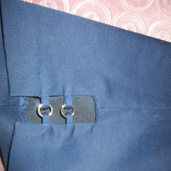 Two pair of Kim Rogers Capris - Size 8 - great condition, gently used - Picture 2 of 10